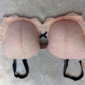 32DD Victoria secret bra